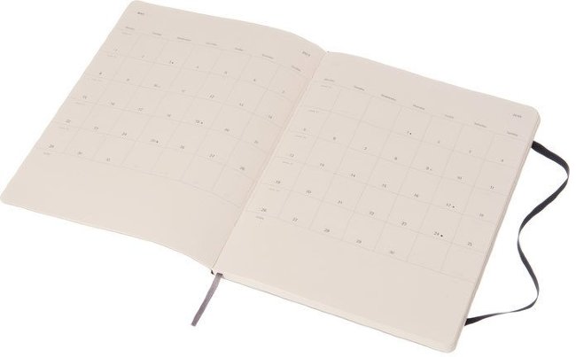 Еженедельник Moleskine CLASSIC WKNT XLARGE SOFT, A4, черный Еженедельник Moleskine CLASSIC WKNT XLARGE SOFT, A4, черный