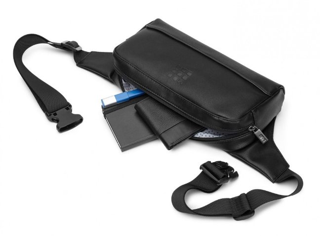 Сумка поясная Moleskine Classic Waist, черная Сумка поясная Moleskine Classic Waist, черная